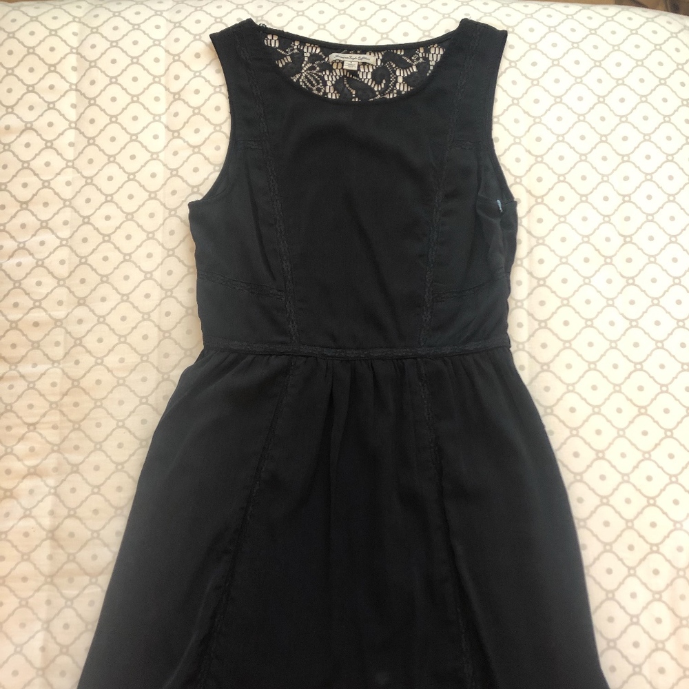 American Eagle black dress with lace on back - Picture 1 of 4